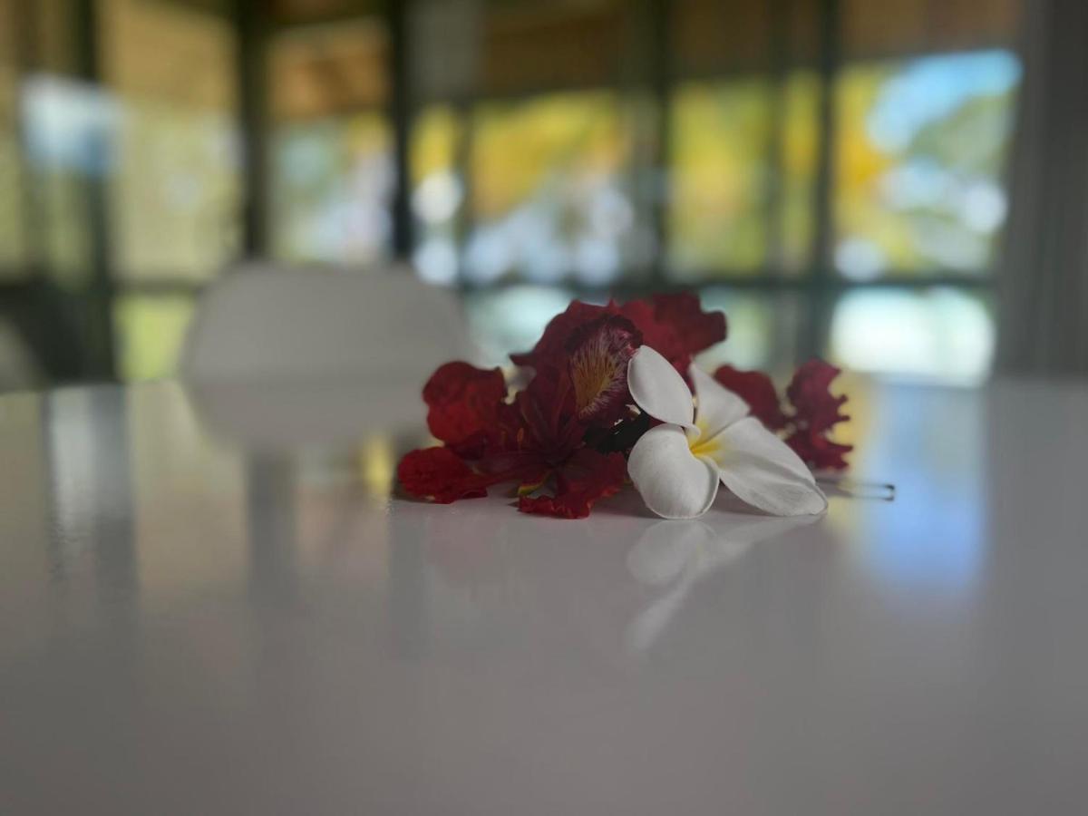 Paparei Beachfront Bungalows, Aitutaki Arutanga ภายนอก รูปภาพ